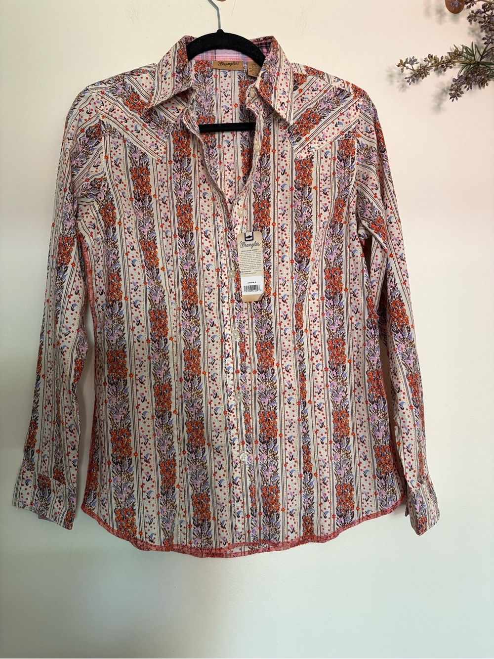 NWT Wrangler Floral Western Button Down Shirt S/P - Picture 1 of 5